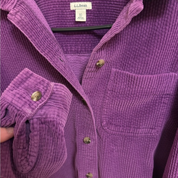 L.L.Bean Corduroy Shirt Womens XS Petite Fits Medium Purple Button Front - Picture 3 of 4